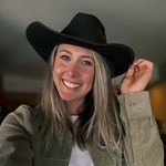 @connyhuetter