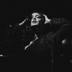 @shrutzhaasan