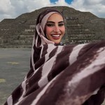 @farrahescapes