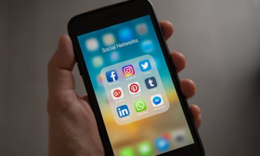 How To Share an Instagram Account (Safely & the Right Way)