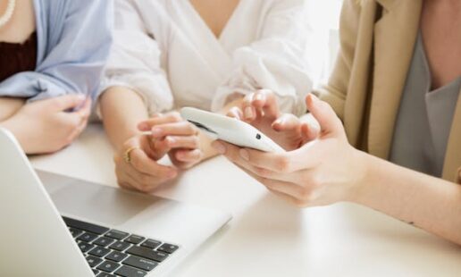 How To Make a Collage on Instagram Story (Guide for Creators & Beginners)