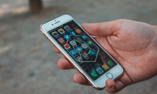 Short Instagram Captions Let Your Pictures Do the Talking (Learn How To Use Them)