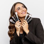 danielaloumakeup