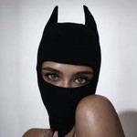 angela_nikolau